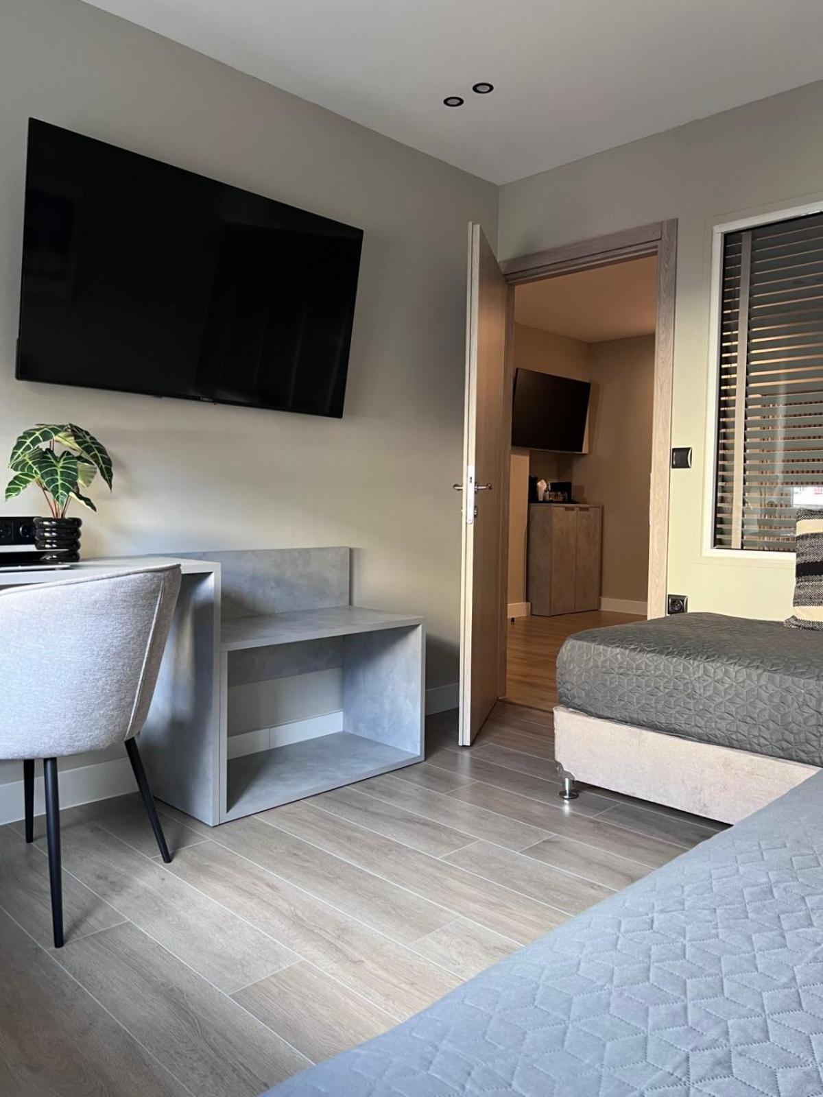 Aparthotel Luxor Premium